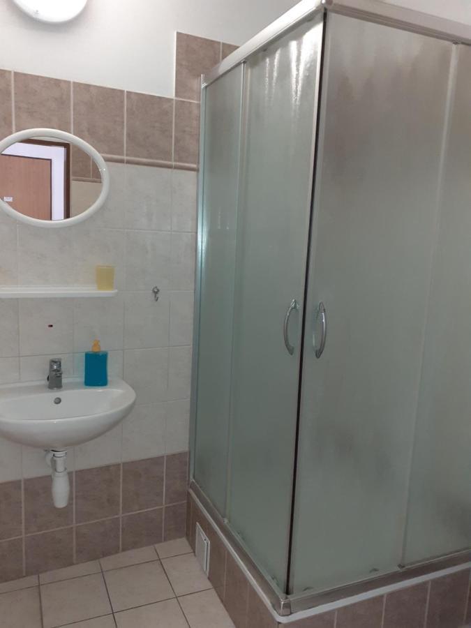 Penzion Fontana Микулов Екстериор снимка